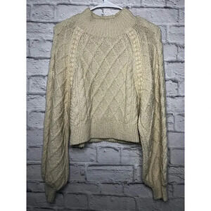 Free People cable knit cropped pullover sweater, size XS.